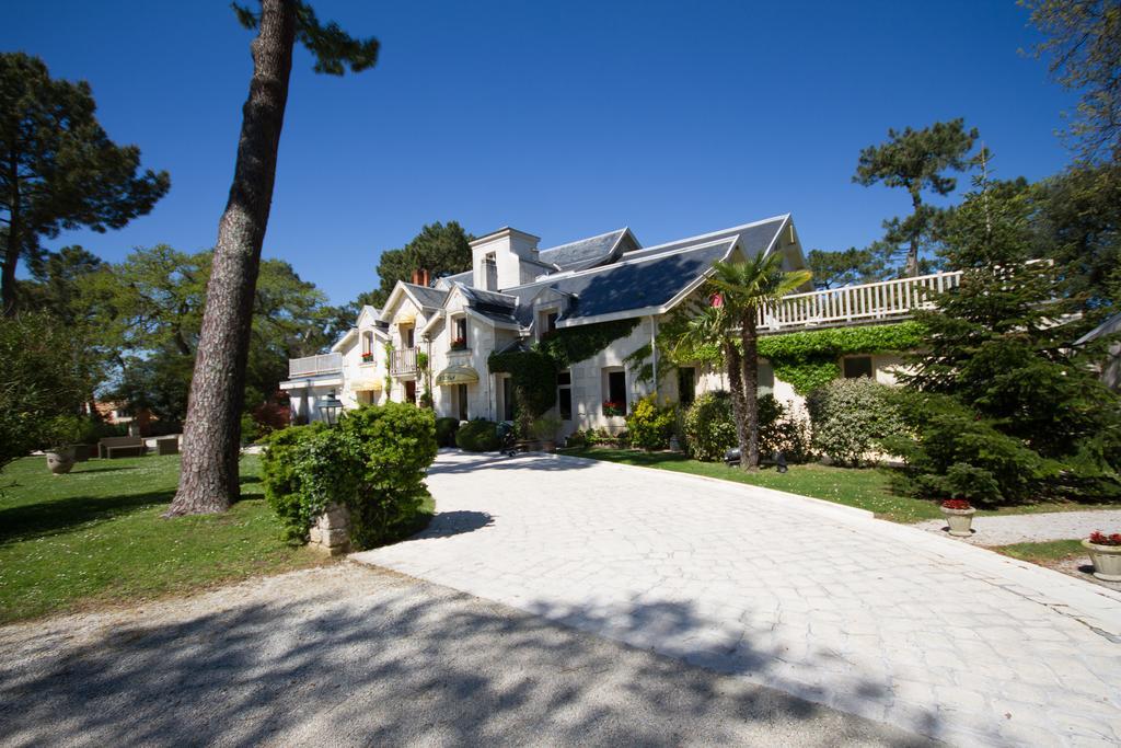 Hotel The Originals Residence De Rohan Vaux-sur-Mer Exterior foto